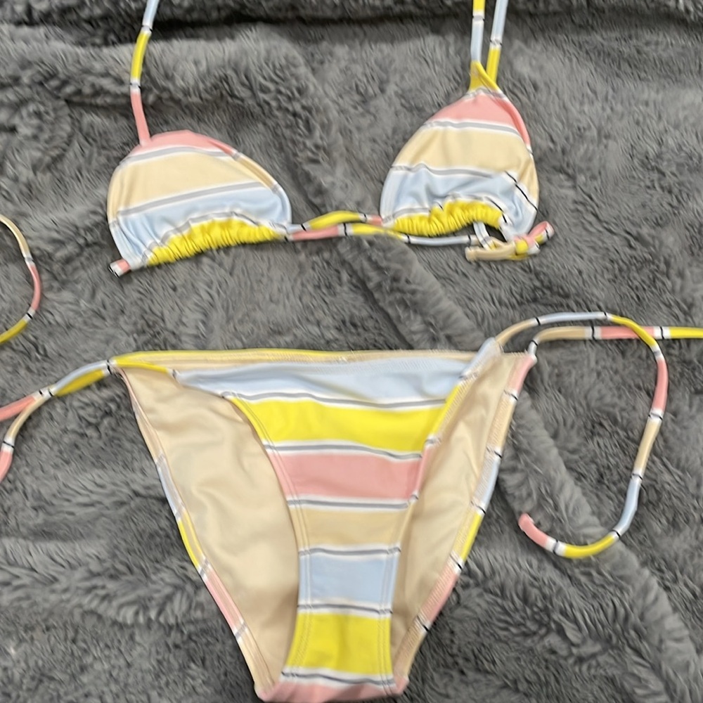 Striped bathing suit - Picture 2 of 2
